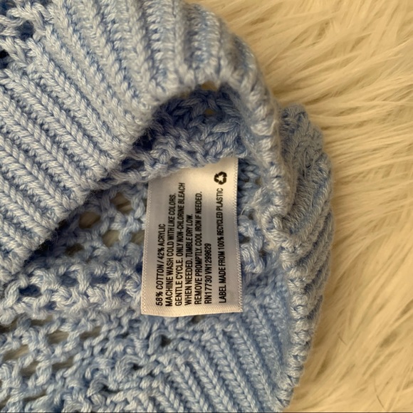 Cropped Open Weave Sweater - Picture 4 of 8